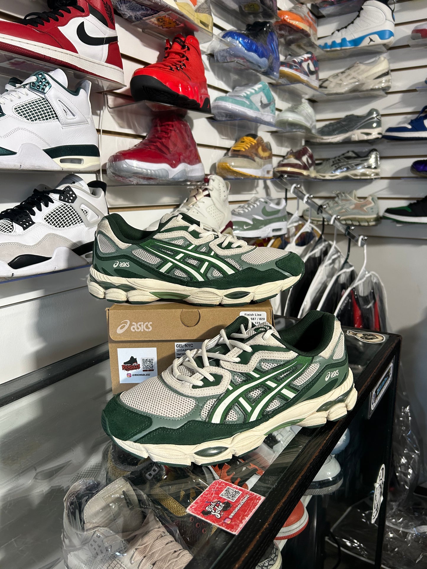 Smoke Grey Green