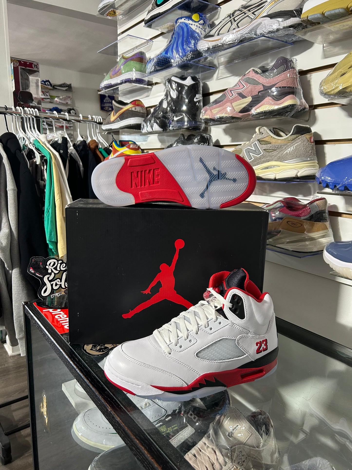 Fire Red 5’s