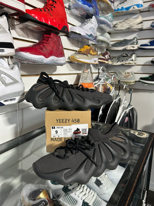 YZY 450 Utility Black