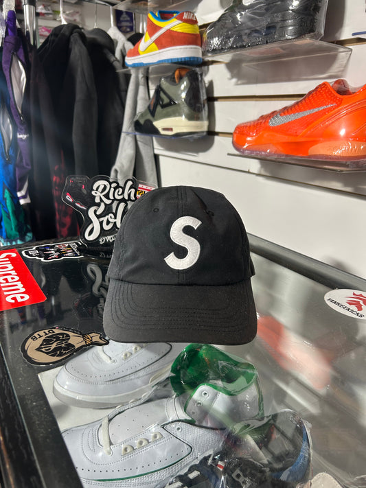 ‘S’ Cap