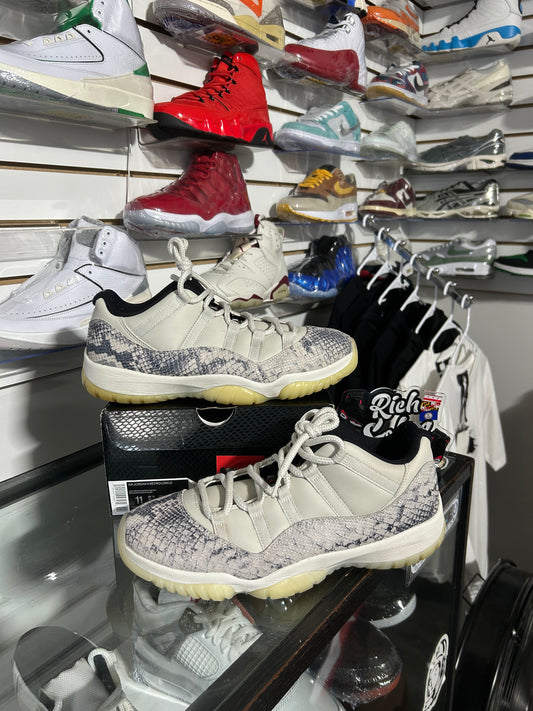 Snake Light Bone 11 Lows
